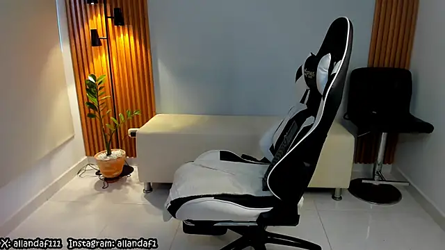 Snapshot of dafboy1 chatting on 01/28/25, 04:19 dafboy1 online show from 01/28/25, 04:19
