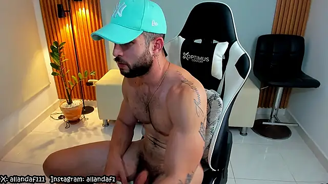 Snapshot of dafboy1 chatting on 03/07/25, 11:27 dafboy1 online show from 03/07/25, 11:27