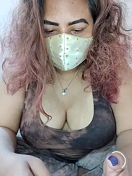 Snapshot of Ruchikalive chatting on 02/16/25, 12:10 Ruchikalive online show from 02/16/25, 12:10