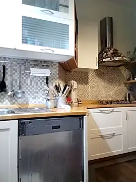 Snapshot of Frabox65 chatting on 11/22/25, 06:01 Frabox65 online show from 11/22/25, 06:01