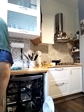 Snapshot of Frabox65 chatting on 02/09/26, 05:44 Frabox65 online show from 02/09/26, 05:44