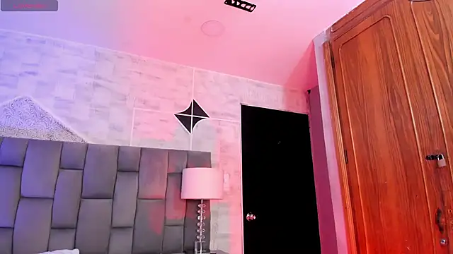 Snapshot of ailynBlaze chatting on 11/23/25, 05:51 ailynBlaze online show from 11/23/25, 05:51