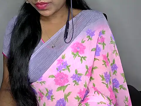 shila20 online show from 02/05/25, 05:09