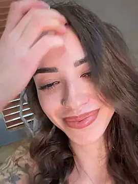 TinyMimi online show from 01/04/25, 06:19