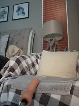 TinyMimi online show from 02/05/25, 06:37