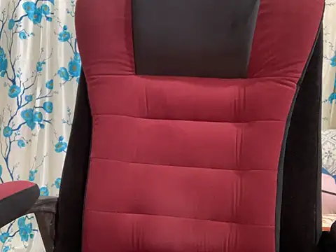 Snapshot of Kayzza_5 chatting on 02/17/26, 05:37 Kayzza 5 online show from 02/17/26, 05:37