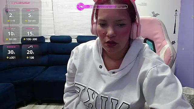 Snapshot of brithany_smiith_ chatting on 02/02/25, 12:40 brithany smiith online show from 02/02/25, 12:40
