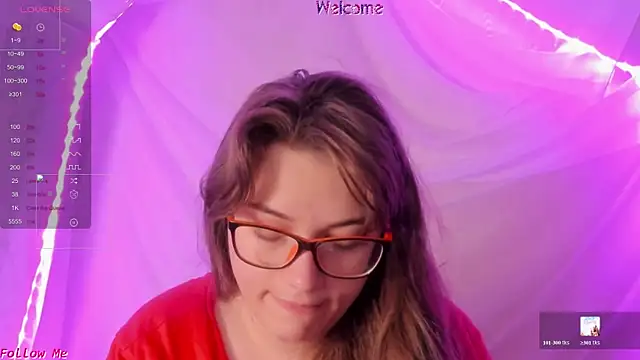 Snapshot of Seductive_She_Wolf chatting on 06/07/26, 07:45 Seductive She Wolf online show from 06/07/26, 07:45