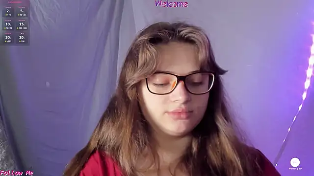 Snapshot of Seductive_She_Wolf chatting on 06/18/26, 01:48 Seductive She Wolf online show from 06/18/26, 01:48