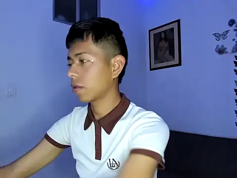 Snapshot of horny_pair chatting on 04/03/26, 08:40 horny pair online show from 04/03/26, 08:40