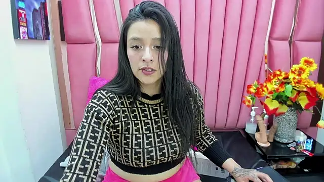 Snapshot of Sarah_Hornny chatting on 03/01/26, 04:25 Sarah Hornny online show from 03/01/26, 04:25