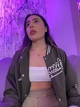 AbyThompson online show from 11/17/25, 02:23