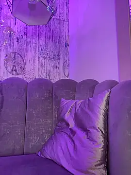 AbyThompson online show from 11/20/25, 06:51