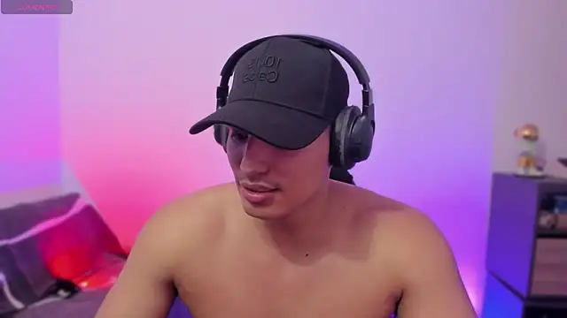 JamesGraay online show from 01/05/26, 05:27