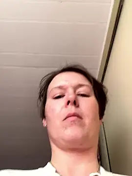 Snapshot of KatieBARBiE98 chatting on 01/13/26, 07:30 KatieBARBiE98 online show from 01/13/26, 07:30