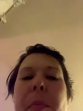 Snapshot of KatieBARBiE98 chatting on 03/02/26, 05:08 KatieBARBiE98 online show from 03/02/26, 05:08