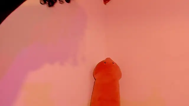 HarleyRedd online show from 02/14/25, 12:57