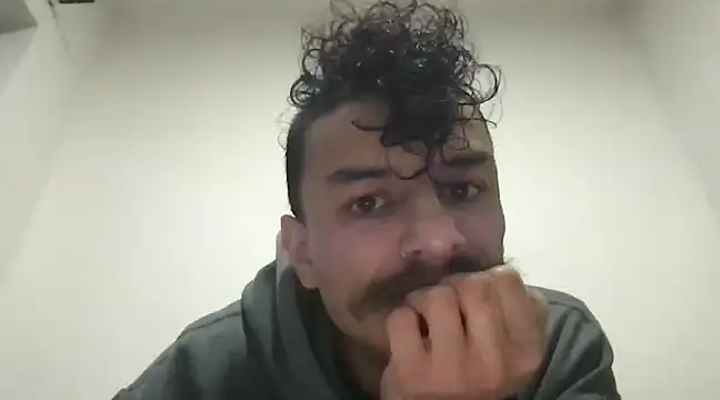 Snapshot of HorrorotikA chatting on 12/02/24, 10:34 HorrorotikA online show from 12/02/24, 10:34