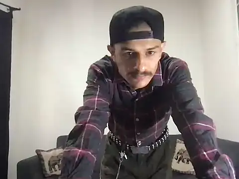 Snapshot of HorrorotikA chatting on 03/31/26, 07:36 HorrorotikA online show from 03/31/26, 07:36