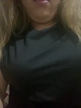 Snapshot of yassminsexy22 chatting on 01/31/26, 09:35 yassminsexy22 online show from 01/31/26, 09:35