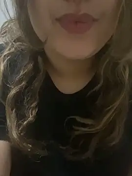 Snapshot of yassminsexy22 chatting on 03/05/26, 07:21 yassminsexy22 online show from 03/05/26, 07:21