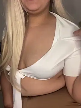 yassminsexy22 online show from 05/01/26, 09:08