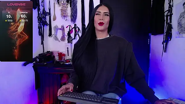 akinoro  online show from 12/27/24, 11:42