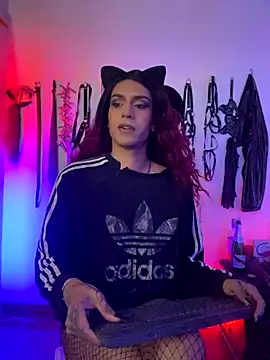 akinoro  online show from 10/23/25, 07:34