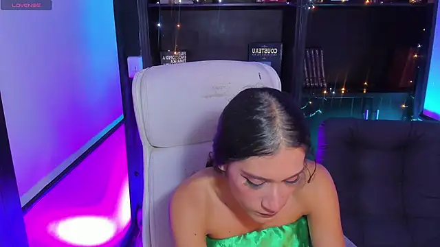 CamilaHarperr  online show from 01/10/25, 04:01