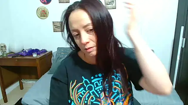 catalinamommyx online show from 06/19/26, 12:37