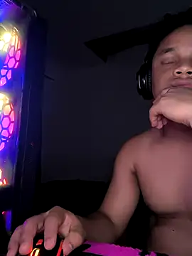 Snapshot of Ferneyv23 chatting on 11/24/25, 09:53 Ferneyv23 online show from 11/24/25, 09:53