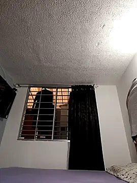 Bonny Klote online show from 10/25/25, 03:18