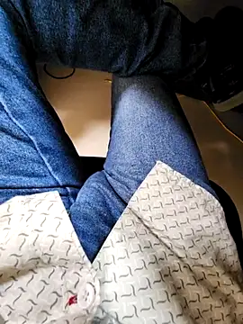 Snapshot of rocksrockydick chatting on 09/09/25, 11:21 rocksrockydick online show from 09/09/25, 11:21