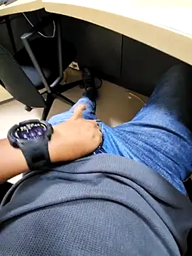 Snapshot of rocksrockydick chatting on 09/24/25, 02:37 rocksrockydick online show from 09/24/25, 02:37