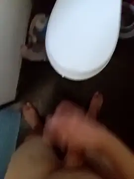 Snapshot of Bikefighter1 chatting on 09/15/25, 04:29 Bikefighter1 online show from 09/15/25, 04:29