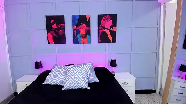 Elizabeth Santos online show from 01/13/25, 08:15