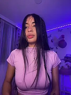 Snapshot of lina_pink chatting on 12/29/24, 05:53 lina pink online show from 12/29/24, 05:53