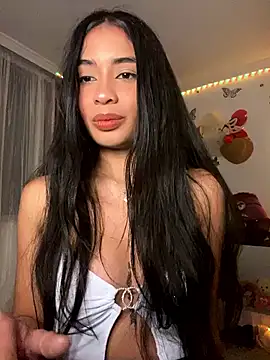 Snapshot of lina_pink chatting on 01/03/25, 06:11 lina pink online show from 01/03/25, 06:11