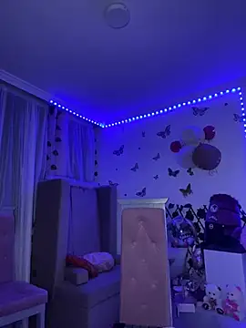 Snapshot of lina_pink chatting on 01/13/25, 02:18 lina pink online show from 01/13/25, 02:18