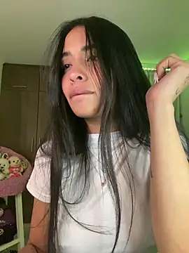 Snapshot of lina_pink chatting on 03/15/25, 06:14 lina pink online show from 03/15/25, 06:14