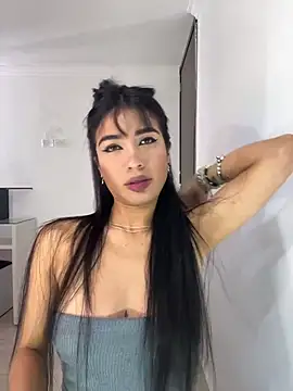 Snapshot of lina_pink chatting on 11/13/25, 08:41 lina pink online show from 11/13/25, 08:41