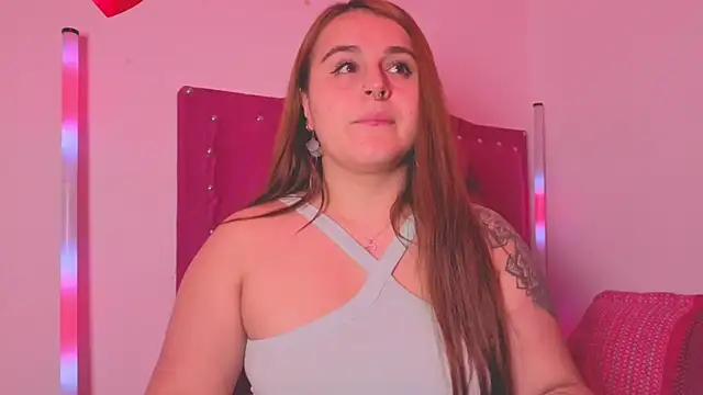 Snapshot of evy_orange1 chatting on 10/22/25, 12:55 evy orange1 online show from 10/22/25, 12:55