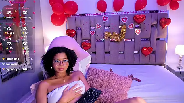 MilaHall  online show from 02/08/25, 09:56