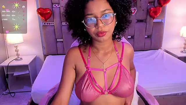 MilaHall  online show from 02/21/25, 12:49