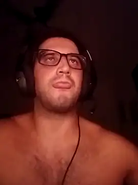 Snapshot of maxiporonga1 chatting on 04/02/26, 03:37 maxiporonga1 online show from 04/02/26, 03:37