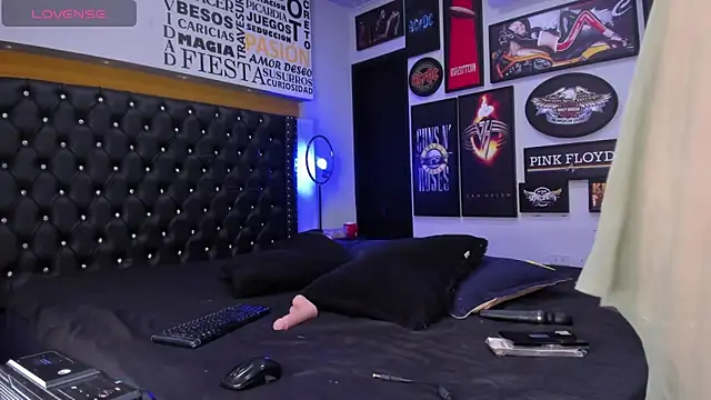 MADISSONLOVE  online show from 03/05/25, 12:11