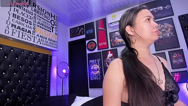 MADISSONLOVE  online show from 03/11/25, 12:06