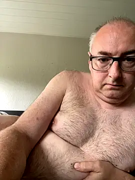 Snapshot of Ronaldo50_DK chatting on 09/29/25, 10:31 Ronaldo50 DK online show from 09/29/25, 10:31