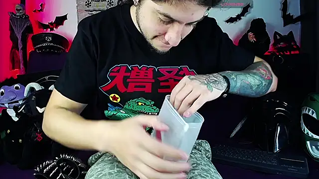 blckwolf 6 online show from 10/12/25, 03:33