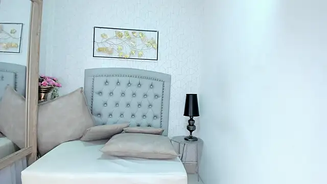 Snapshot of Katalella_murillo chatting on 12/29/24, 10:56 Katalella murillo online show from 12/29/24, 10:56